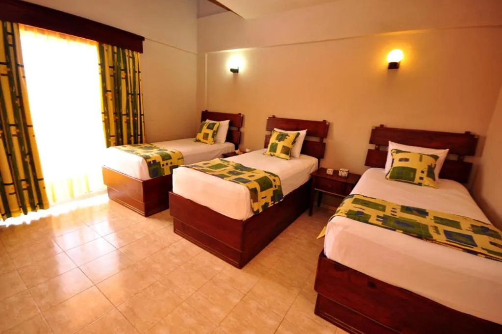 Triple Room - Free Wifi